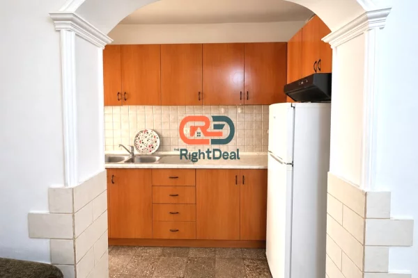 Shtepi ne shitje Apartament ne Tirane, 3+1, Mobilimi Pjeserisht e mobiluar, Pagesa 200,000  Euro.