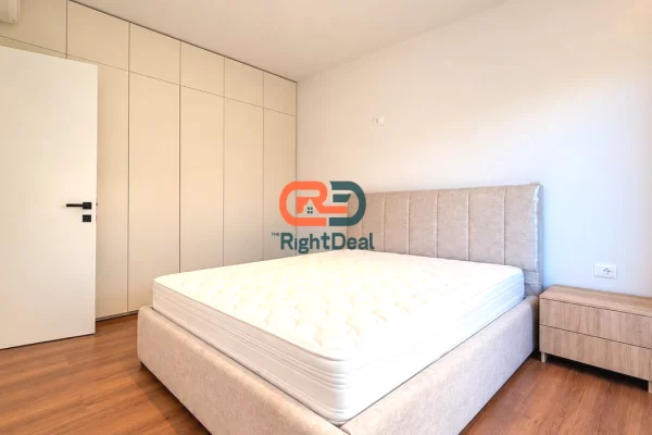 Shtepi ne shitje Apartament ne Tirane, 2+1, Mobilimi E mobiluar, Pagesa 300,000  Euro.