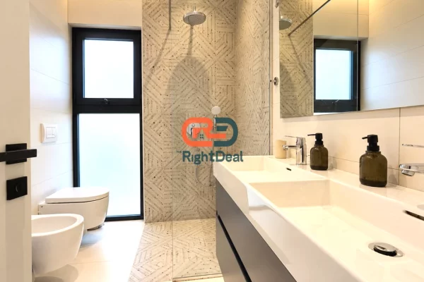 Shtepi ne shitje Apartament ne Tirane, 2+1, Mobilimi E mobiluar, Pagesa 300,000  Euro.