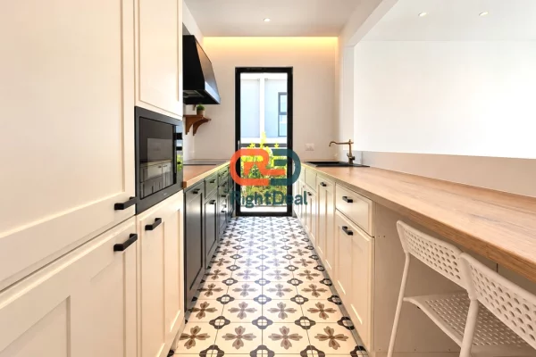 Shtepi ne shitje Apartament ne Tirane, 2+1, Mobilimi E mobiluar, Pagesa 300,000  Euro.