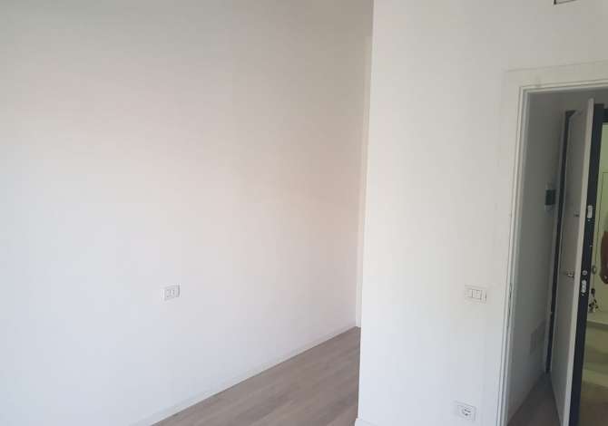 Ambient biznesi me qera 1+1 ne Tirane - 12,900 Leke