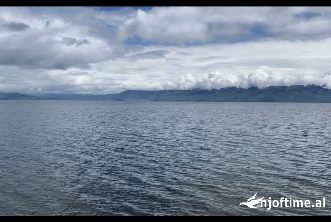 800€/m Shitet apartament 2+1 i mobiluar me Hipoteke