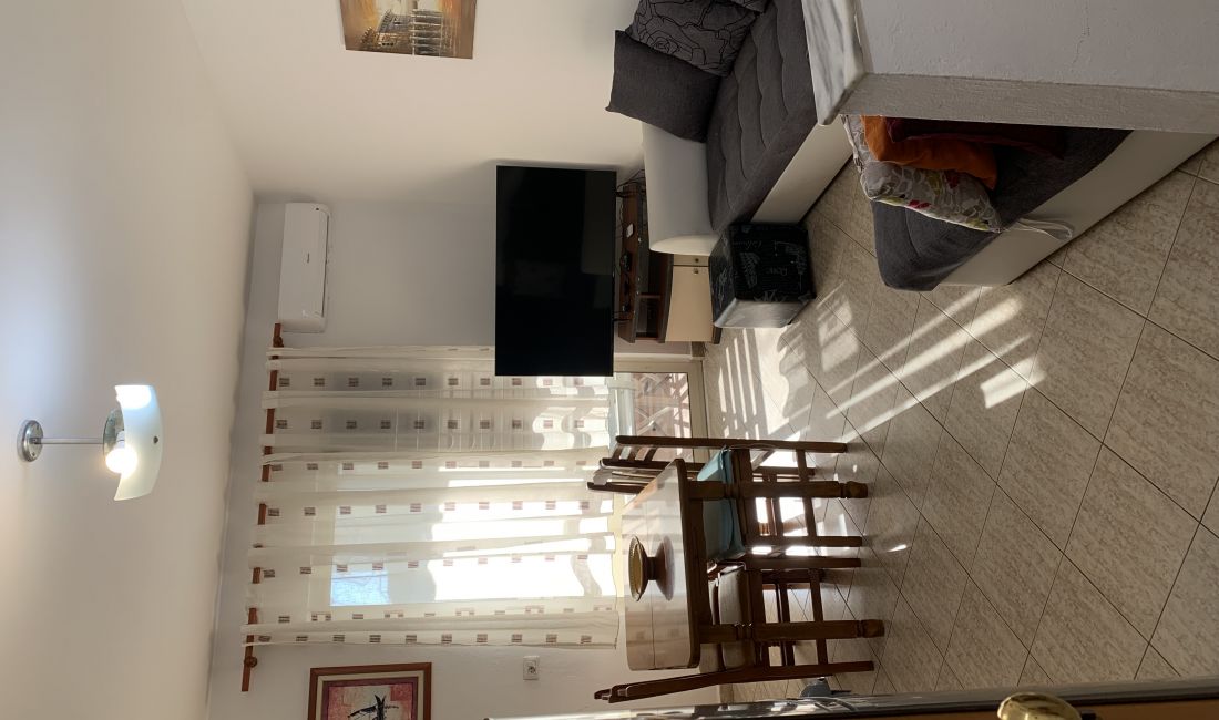 Shtepi me qera Apartament ne Durres, 1+1, Mobilimi E mobiluar, Pagesa 350  Euro.