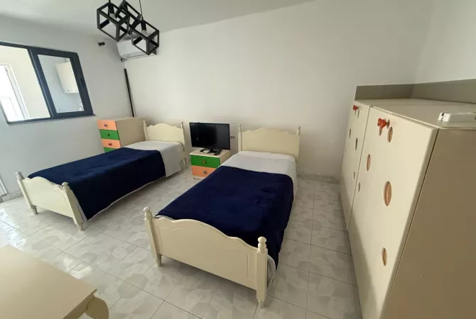 Jepet me Qera garsionere Sauk i Ri 