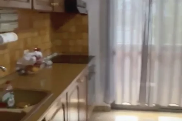 Jepet me Qera 1+1 mobiluar Porcelan 