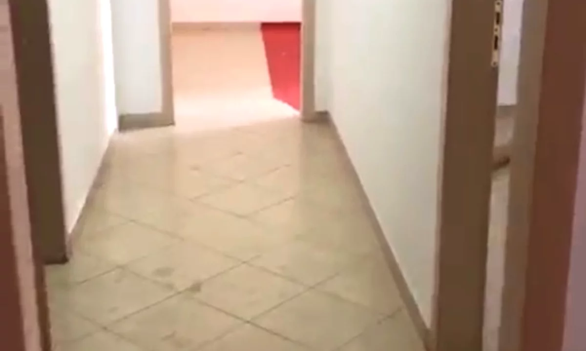 Shtepi ne shitje Apartament ne Tirane, 2+1, Mobilimi Pjeserisht e mobiluar, Pagesa 11,100,000  Leke.