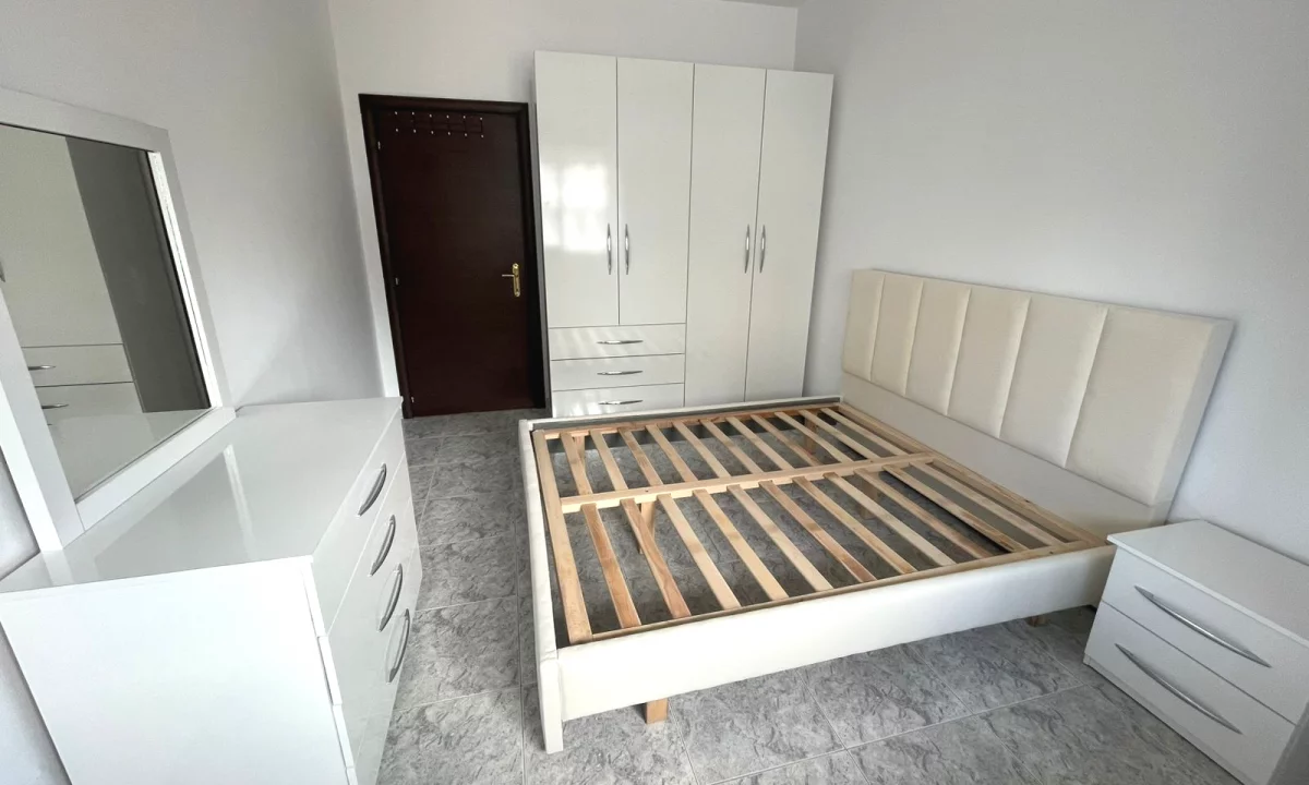 Shtepi me qera Apartament ne Tirane, 2+1, Mobilimi E mobiluar, Pagesa 500  Euro.