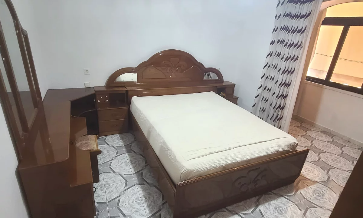 Appartamento in affitto a Tirana 2+1, Arredato