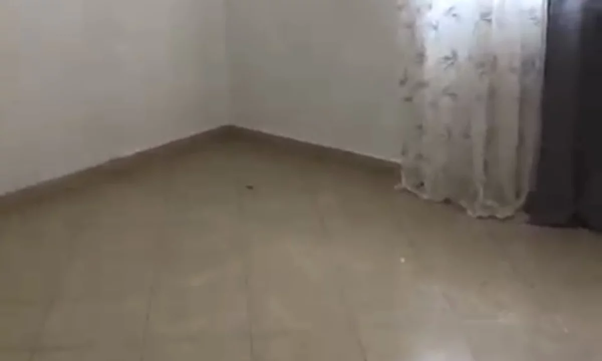 Shtepi me qera Apartament ne Tirane, 3+1, Mobilimi Pjeserisht e mobiluar, Pagesa 37,000  Leke.