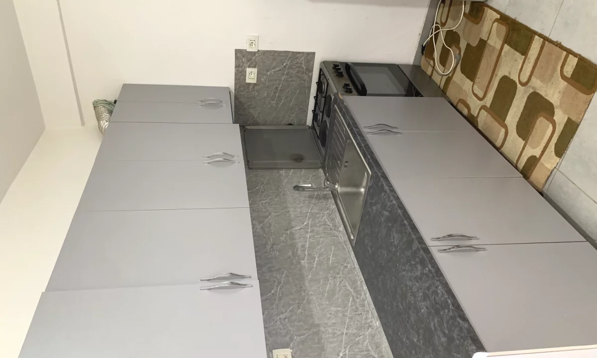 Shtepi me qera Shtepi Private ne Tirane, 1+1, Mobilimi E mobiluar, Pagesa 30,000  Leke.
