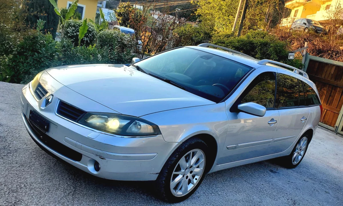 Makina ne shitje ne Tirane, Renault, 2007 Diesel,Kambio Automatik Pagesa 2,900  Euro.