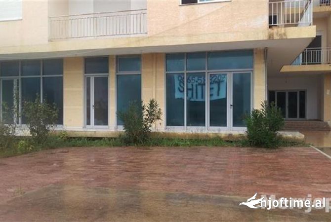 Ambiente Commerciale in Vendita 1+1 a Durazzo - 80,000 Euro
