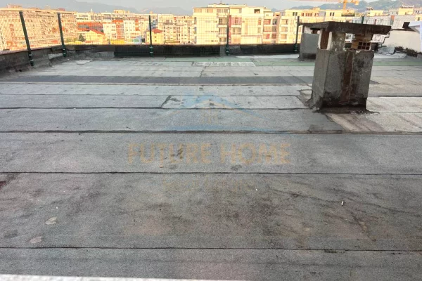 Appartamento in vendita a Tirana 1+1, SemiArredato