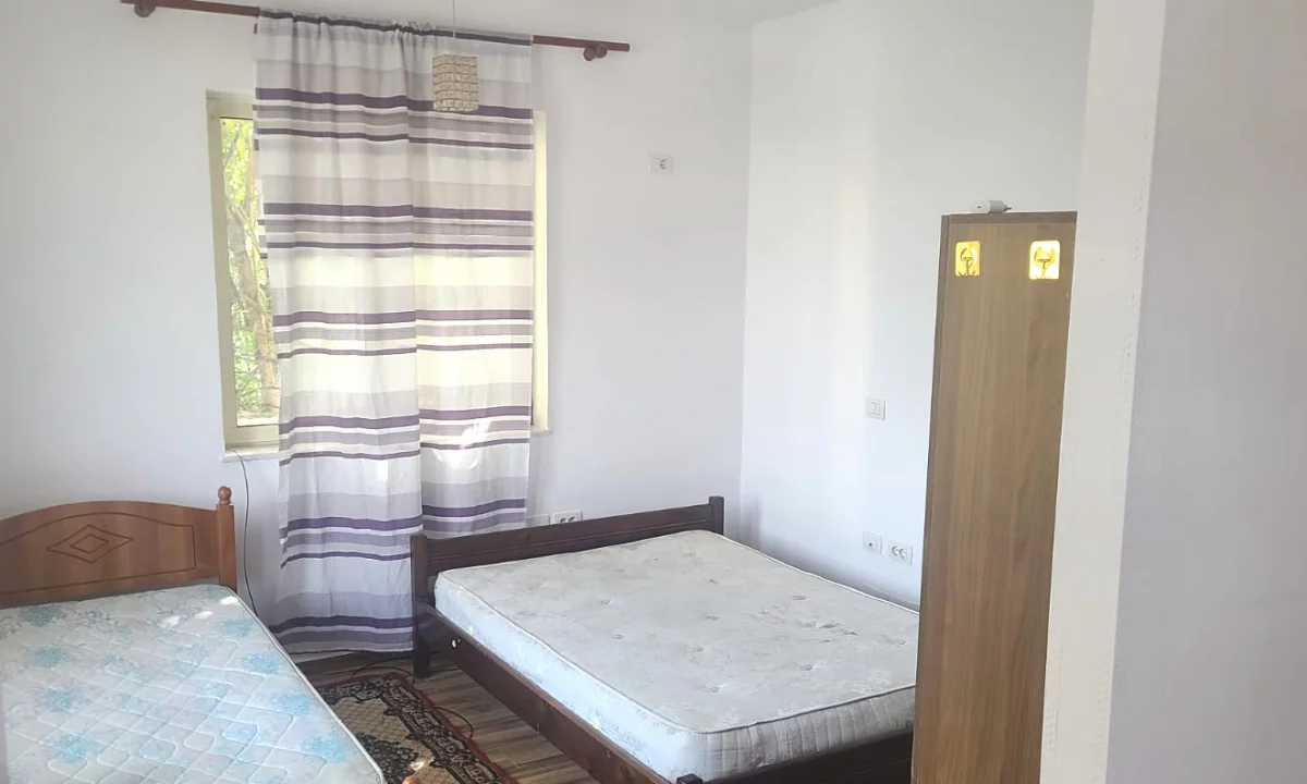 Shtepi me qera Apartament ne Tirane, 1+1, Mobilimi E mobiluar, Pagesa 26,000  Leke.