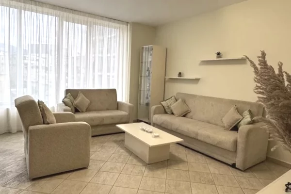 Shtepi me qera 1+1 ne Tirane - 49,999 Leke