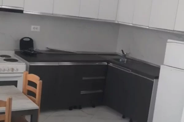okazion! 1+1 300 leke ne Qytet Studenti