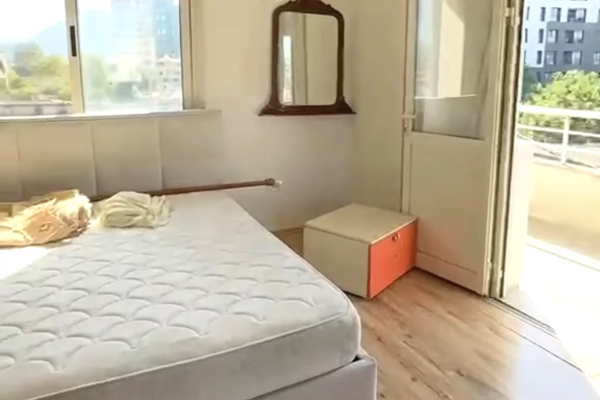 Shtepi me qera Vila Luksoze ne Tirane, 2+1, Mobilimi E mobiluar, Pagesa 50,000  Leke.
