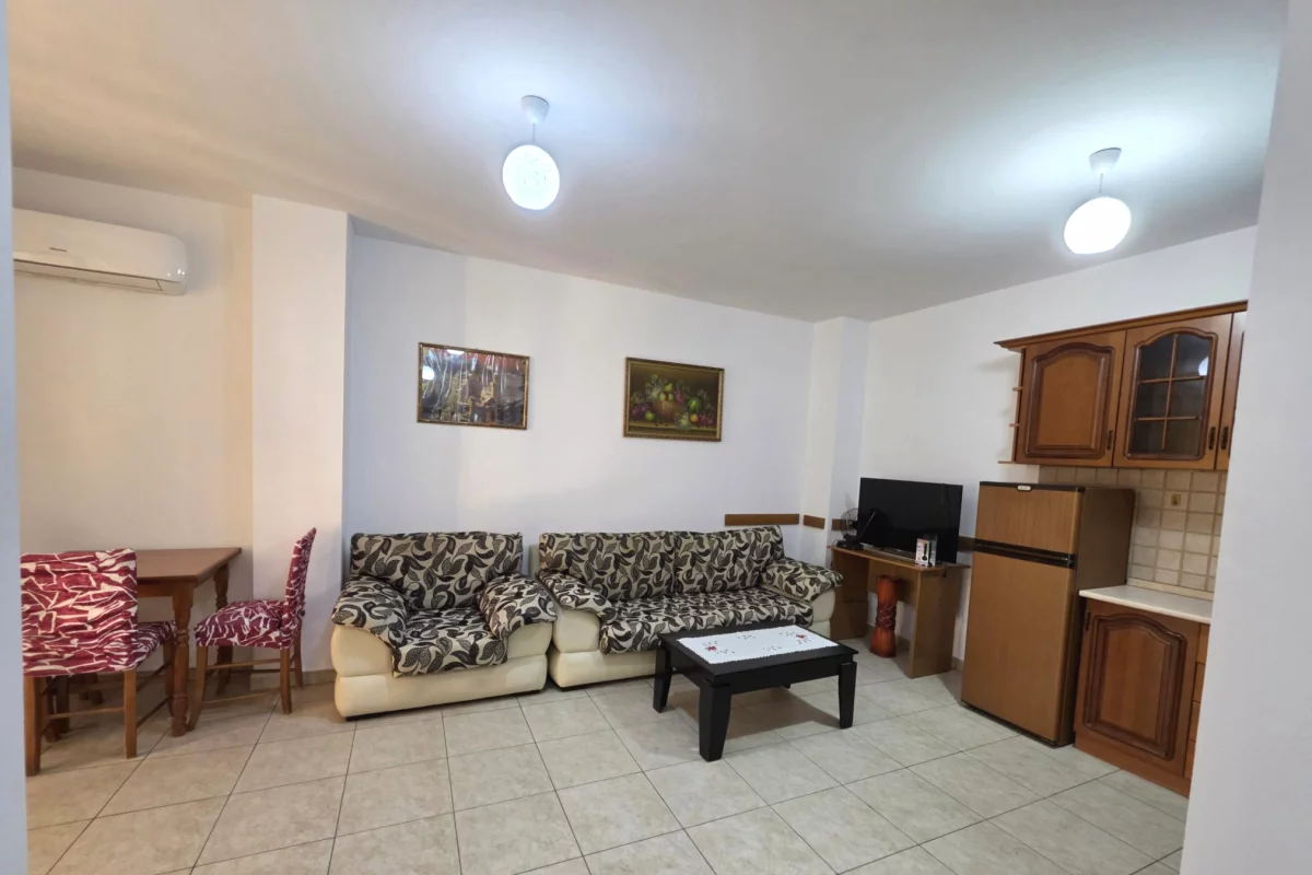 Shtepi me qera Apartament ne Tirane, 1+1, Mobilimi E mobiluar, Pagesa 45,001  Leke.