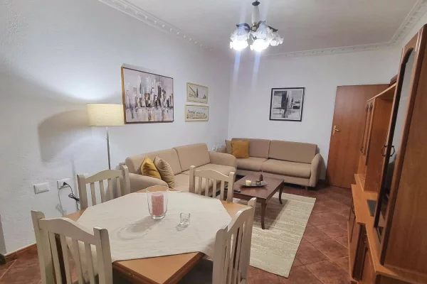 Super Apartament me Qira te Liceu, Rruga e Elbasanit