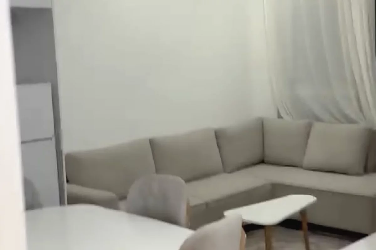 Shtepi me qera Apartament ne Tirane, 1+1, Mobilimi E mobiluar, Pagesa 450  Euro.