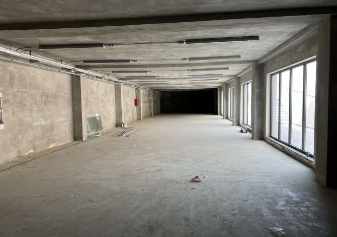 Qera, Godine 4 kate Rruga Rinasit