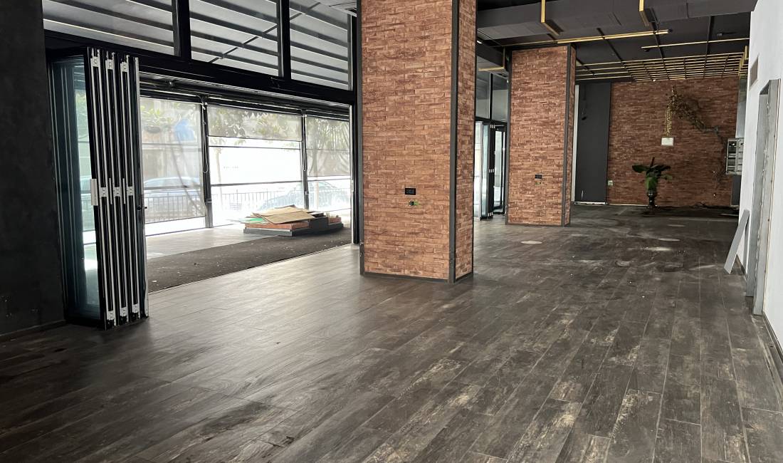 Shitet ambjent biznesi 21 Dhjetori 