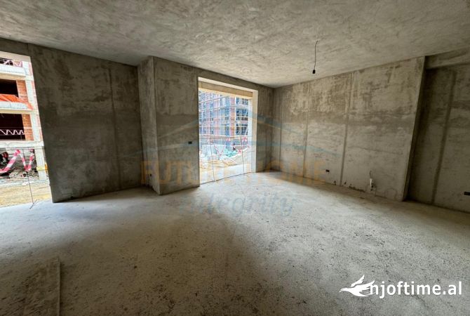 Ambient biznesi ne shitje 1+1 ne Tirane - 268,580 Euro