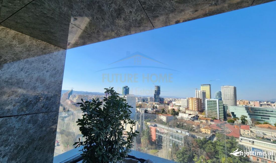 Shitet njesi zyre + 3 poste parkimi Downtown one