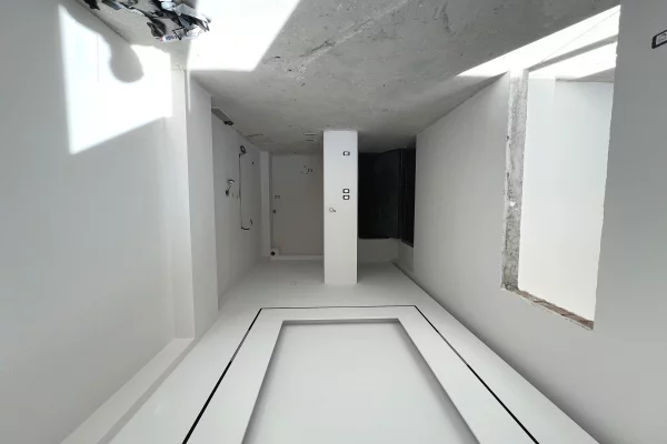 Appartamento in vendita a Tirana 1+1, Vuoto