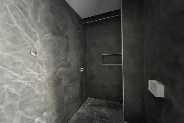 Appartamento in vendita a Tirana 1+1, Vuoto