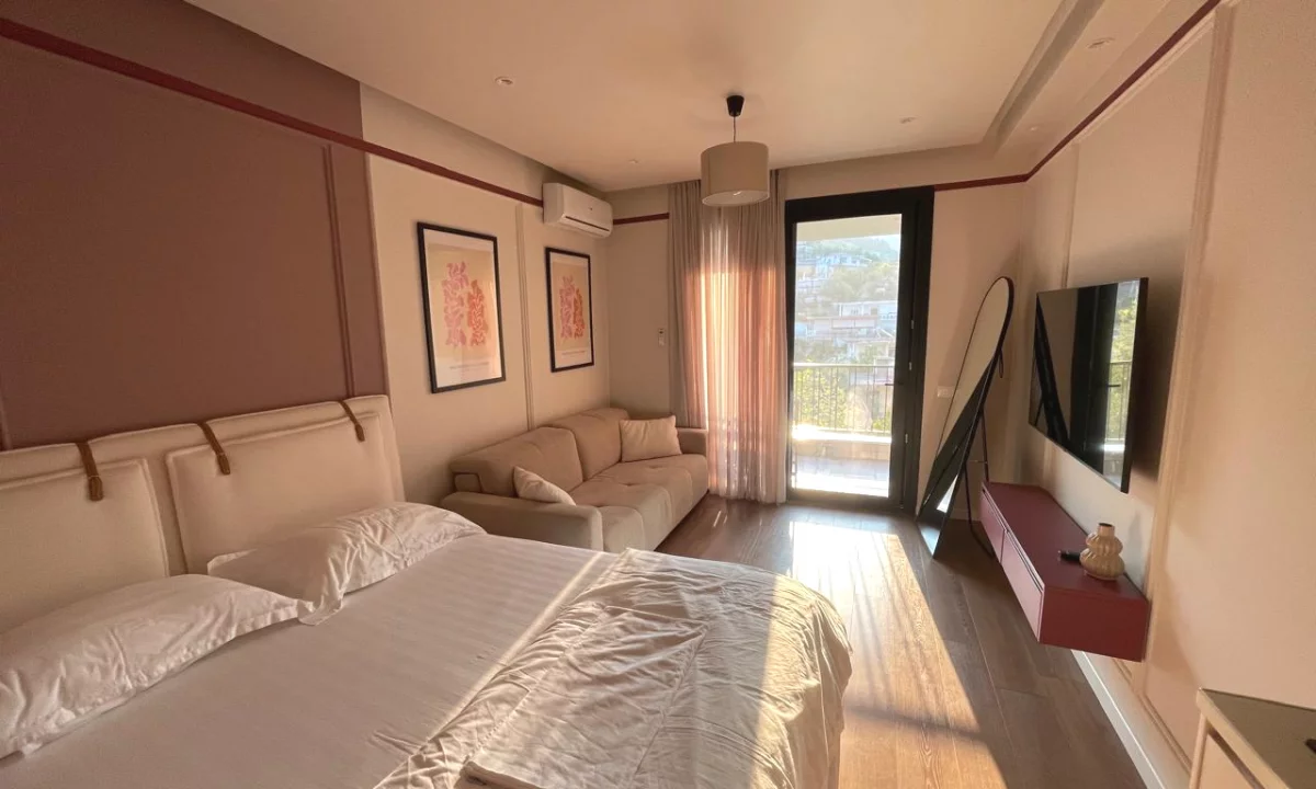 Shtepi me qera Apartament ne Vlore, Garsoniere, Mobilimi E mobiluar, Pagesa 450  Euro.