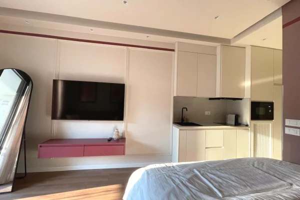 Shtepi me qera Apartament ne Vlore, Garsoniere, Mobilimi E mobiluar, Pagesa 450  Euro.