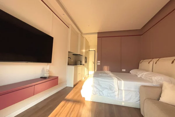 Shtepi me qera Apartament ne Vlore, Garsoniere, Mobilimi E mobiluar, Pagesa 450  Euro.