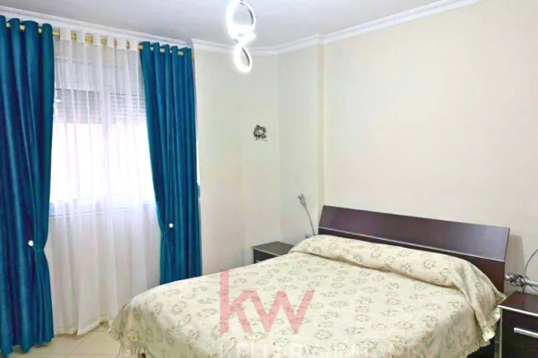 Appartamento in vendita a Valona 2+1, Arredato