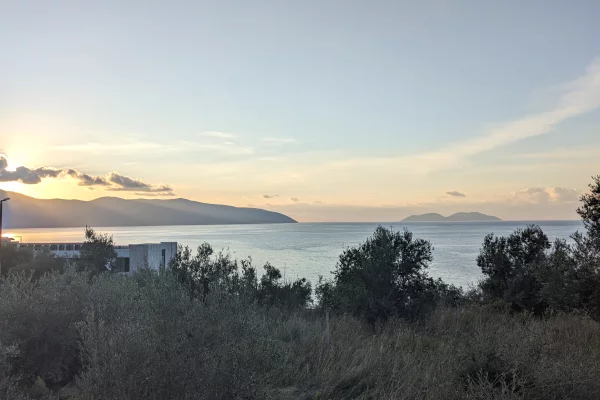 Shitet ambient biznesi ne Uje te Ftohte Vlore
