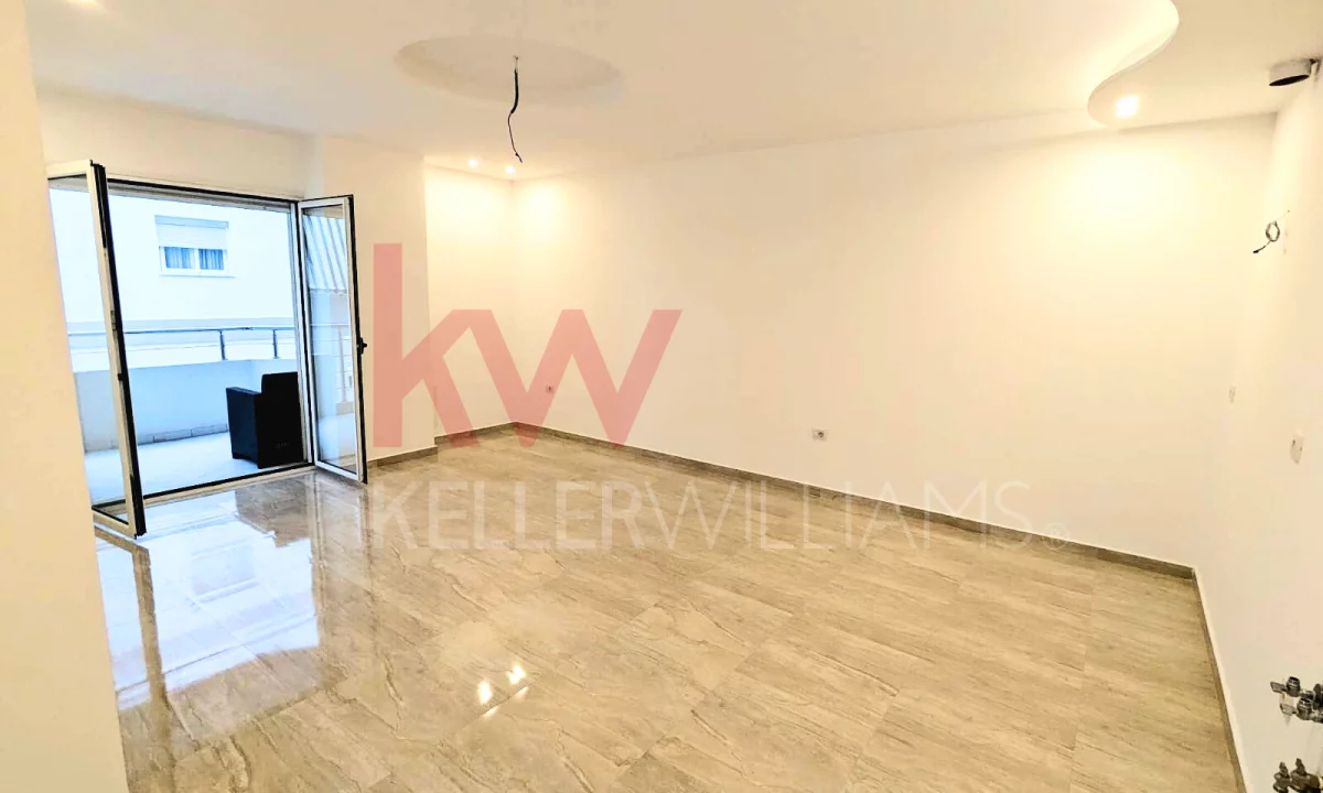 Shtepi ne shitje Apartament ne Vlore, 2+1, Mobilimi E mobiluar, Pagesa 225,000  Euro.