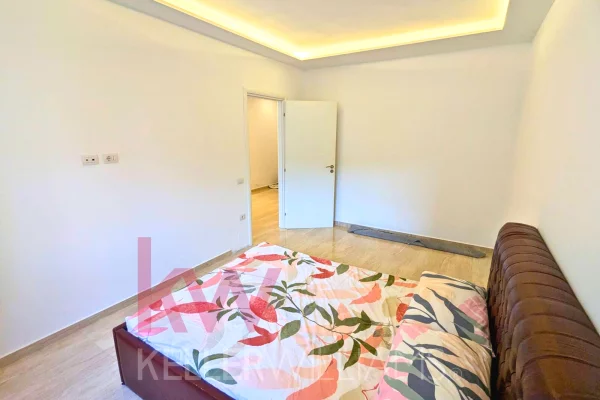 Shtepi ne shitje Apartament ne Vlore, 2+1, Mobilimi E mobiluar, Pagesa 225,000  Euro.