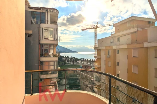 Shtepi ne shitje Apartament ne Vlore, 1+1, Mobilimi E mobiluar, Pagesa 143,000  Euro.