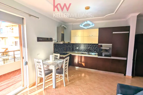 Shtepi ne shitje Apartament ne Vlore, 1+1, Mobilimi E mobiluar, Pagesa 143,000  Euro.