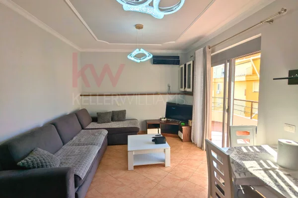 Shtepi ne shitje Apartament ne Vlore, 1+1, Mobilimi E mobiluar, Pagesa 143,000  Euro.