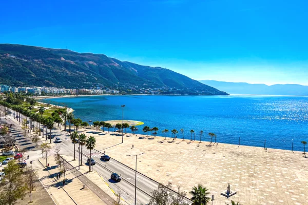 Shtepi me qera 2+1 ne Vlore - 75,000 Leke