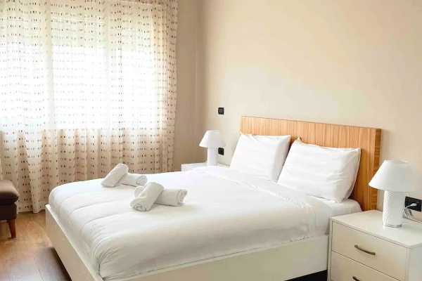 Shtepi me qera Apartament ne Vlore, 2+1, Mobilimi E mobiluar, Pagesa 75,000  Leke.