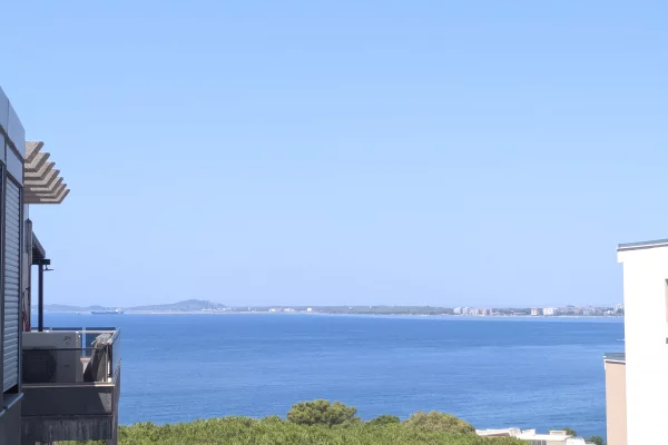 Shtepi ne shitje Apartament ne Vlore, 1+1, Mobilimi E mobiluar, Pagesa 170,000  Euro.