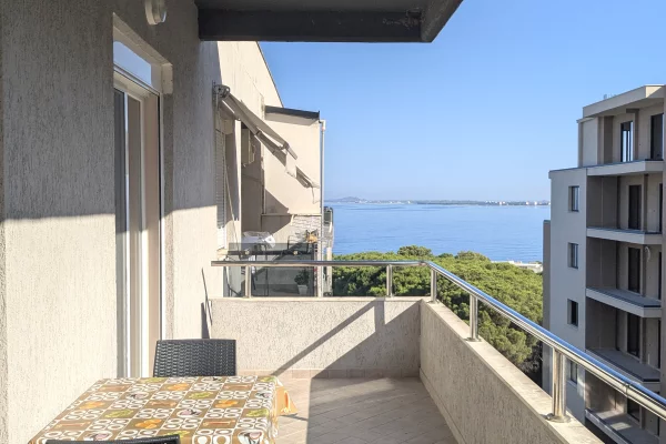 Shtepi ne shitje Apartament ne Vlore, 1+1, Mobilimi E mobiluar, Pagesa 170,000  Euro.