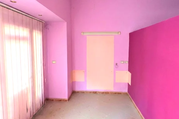 Ambient biznesi ne shitje 1+1 ne Vlore - 80,000 Euro