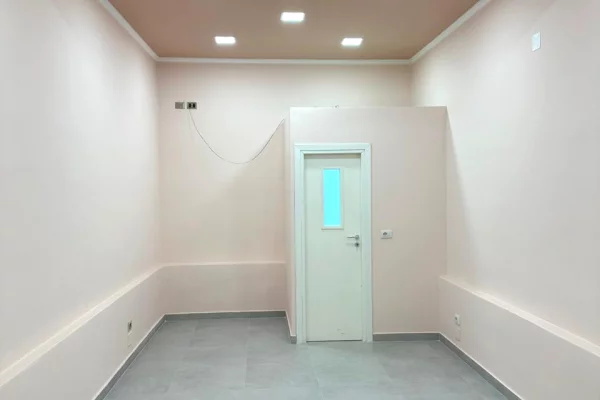 Ambient biznesi me qera 1+1 ne Vlore - 45,000 Leke