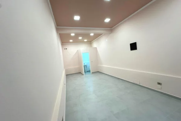 JEPET ME QIRA AMBIENT BIZNESI 29 m2 Ne Vlore