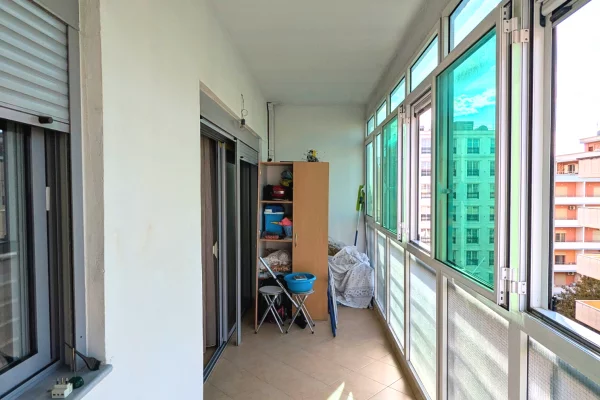 Shtepi ne shitje Apartament ne Vlore, 2+1, Mobilimi E mobiluar, Pagesa 175,000  Euro.