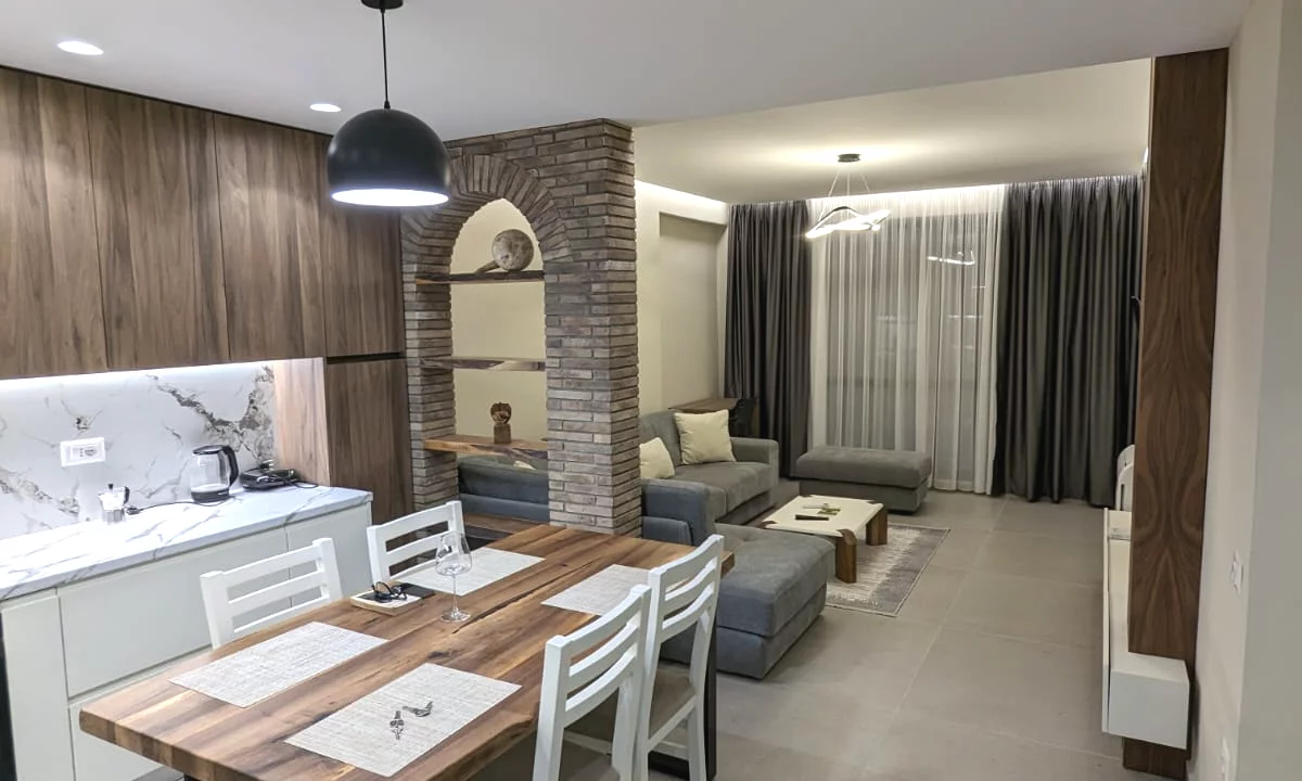 Shtepi me qera Apartament ne Vlore, 2+1, Mobilimi E mobiluar, Pagesa 700  Euro.