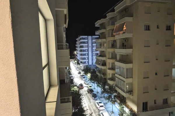Shtepi me qera Apartament ne Vlore, 2+1, Mobilimi E mobiluar, Pagesa 700  Euro.